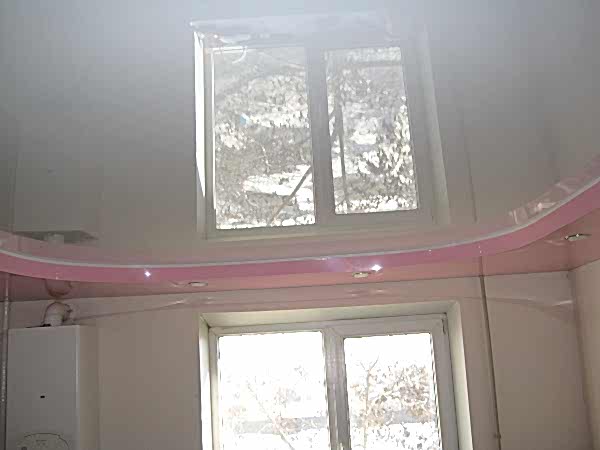 Фотографии глянцевых потолков