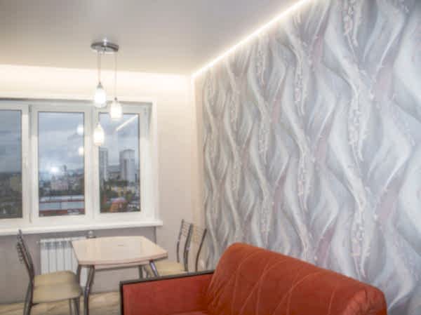 Стоимость сатинового потолка в кухне 12 м²