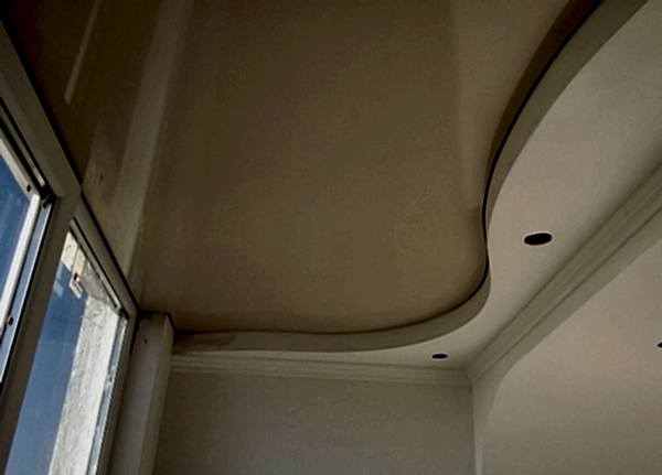 Многоуровневые натяжные потолки