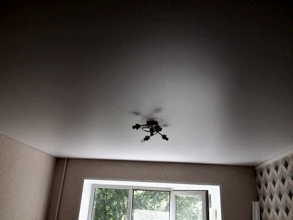 Натяжные потолки Descor